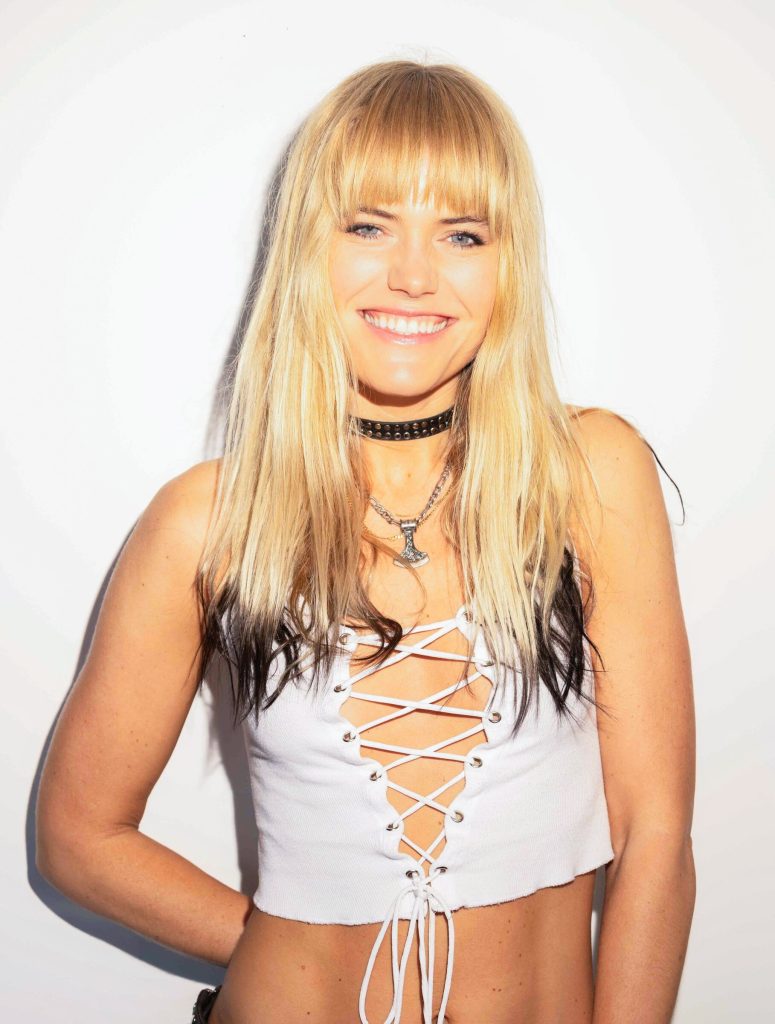 Julia Sandstorm